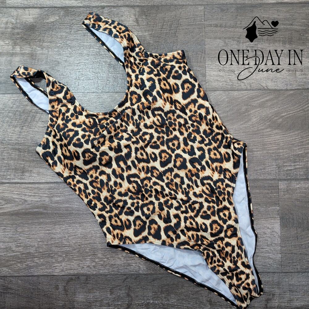 Aleumdr Leopard One Piece Swimsuit Size XL